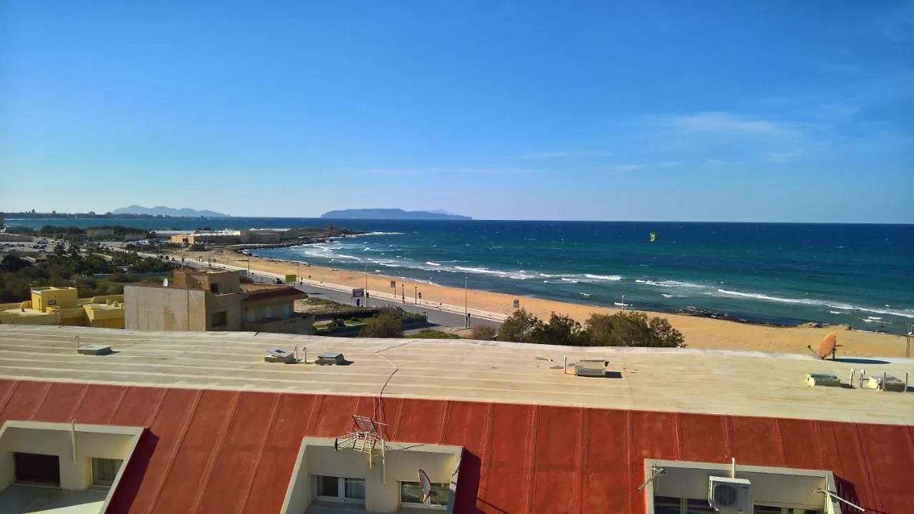 Suite Fronte Spiaggia - 50M Dalla Spiaggia Trapani 0*,  Italy